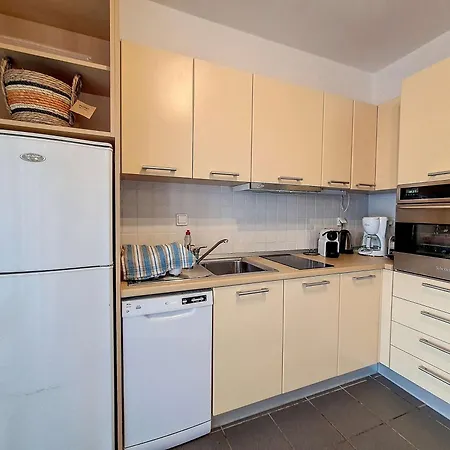 Διαμέρισμα Cosy Garden Flat, Beach, Pool Πλέπι